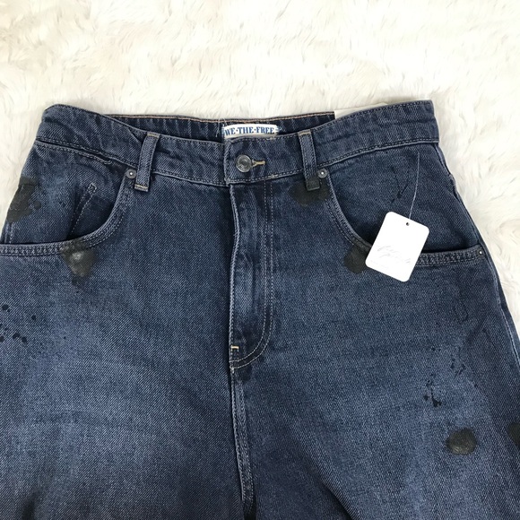 WE THE FREE Augusta High Rise Slim Barrel Jeans Size 28 Distressed Dark Wash New - Picture 4 of 16
